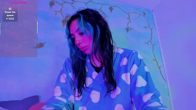 SaturnooStonee online show from 6, 11, 2025