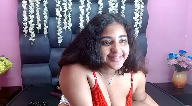 Snapshot of Sofia_Hernandez_ chatting on 1, 3, 2025 Sofia Hernandez online show from 1, 3, 2025