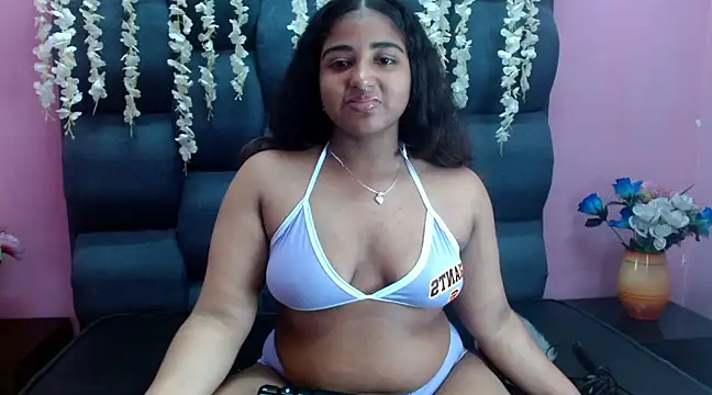 Snapshot of Sofia_Hernandez_ chatting on 12, 2, 2025 Sofia Hernandez online show from 12, 2, 2025