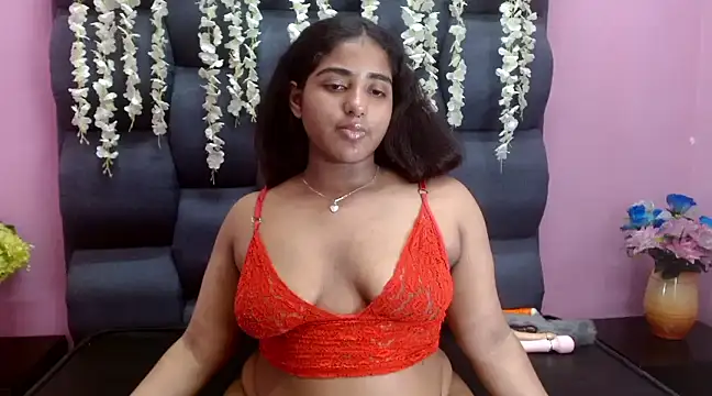 Snapshot of Sofia_Hernandez_ chatting on 1, 3, 2025 Sofia Hernandez online show from 1, 3, 2025
