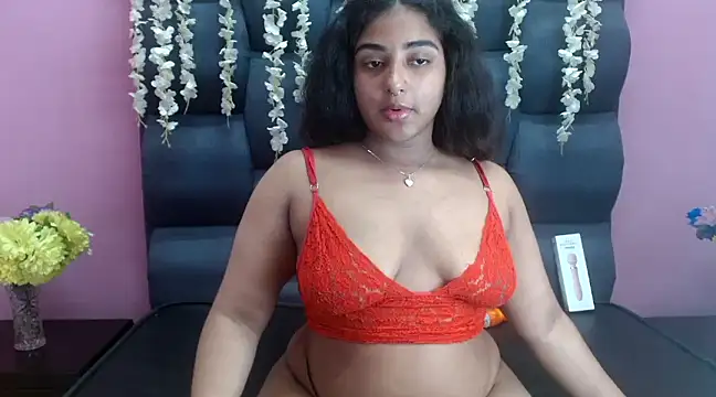 Snapshot of Sofia_Hernandez_ chatting on 22, 2, 2025 Sofia Hernandez online show from 22, 2, 2025