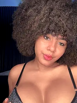 Snapshot of kendall_coxx chatting on 12, 11, 2025 kendall coxx online show from 12, 11, 2025