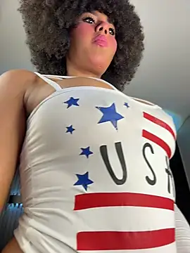 Snapshot of kendall_coxx chatting on 4, 7, 2026 kendall coxx online show from 4, 7, 2026
