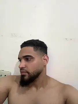 Snapshot of luismanuel_1998 chatting on 4, 5, 2026 luismanuel 1998 online show from 4, 5, 2026