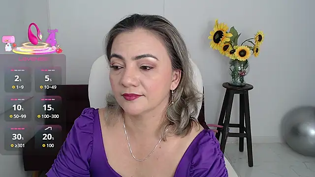 ana milf online show from 12, 11, 2025