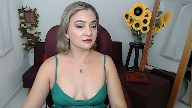 Snapshot of ana_milf chatting on 2, 6, 2026 ana milf online show from 2, 6, 2026