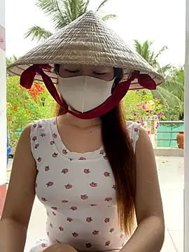 BabyThree  online show from 30, 10, 2025