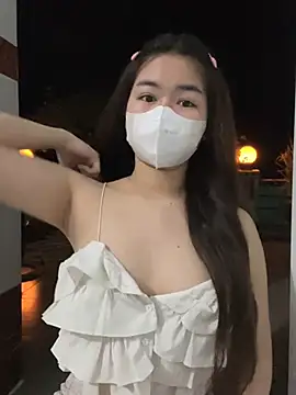 BabyThree  online show from 17, 2, 2025