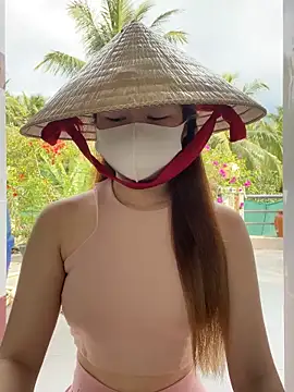 BabyThree  online show from 27, 10, 2025