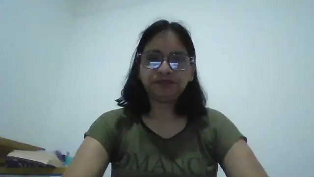 Snapshot of titssmall123 chatting on 27, 11, 2025 titssmall123 online show from 27, 11, 2025