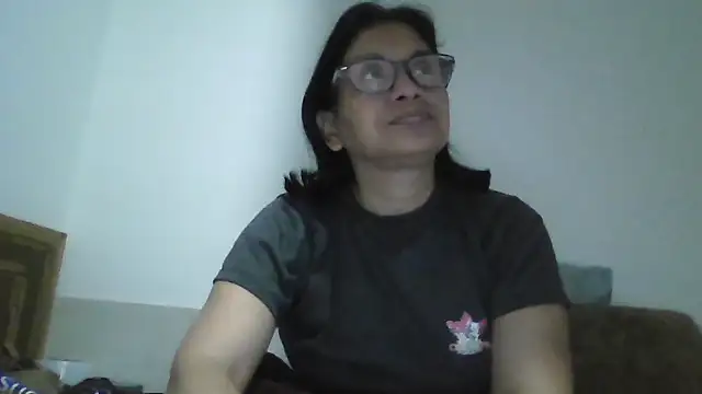 Snapshot of titssmall123 chatting on 24, 11, 2025 titssmall123 online show from 24, 11, 2025