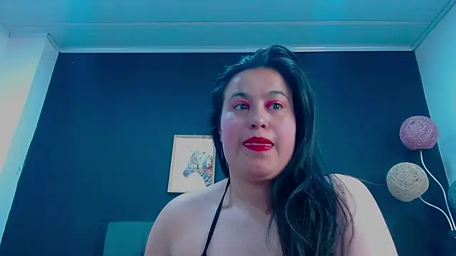 mia xx1 online show from 29, 11, 2025