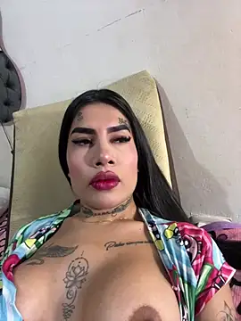 saragill323 online show from 26, 2, 2025