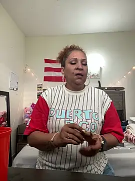 Snapshot of ladycreamypr2 chatting on 28, 4, 2026 ladycreamypr2 online show from 28, 4, 2026