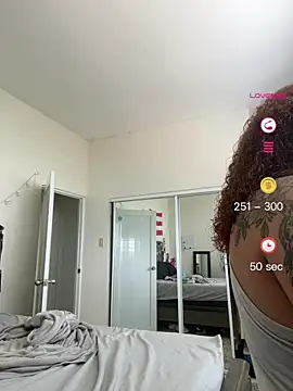 ladycreamypr2 online show from 15, 7, 2026