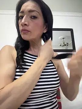 Yulia sx online show from 10, 4, 2026