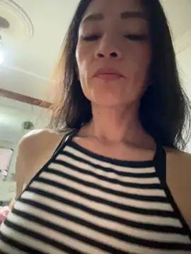 Yulia sx online show from 16, 4, 2026