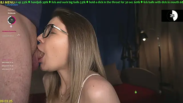 Snapshot of helena_play chatting on 9, 3, 2025 helena play online show from 9, 3, 2025