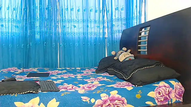 Snapshot of Hot_Sharks_ chatting on 14, 10, 2025 Hot Sharks online show from 14, 10, 2025