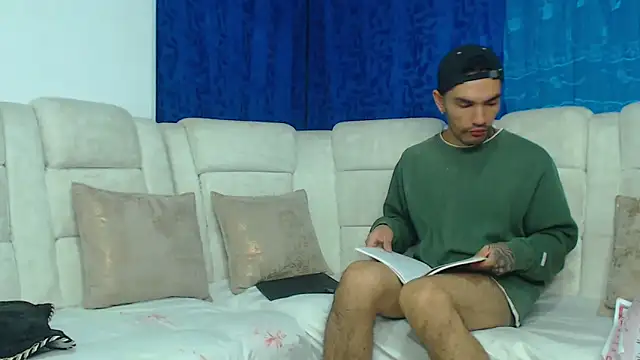 Hot Sharks  online show from 4, 2, 2026