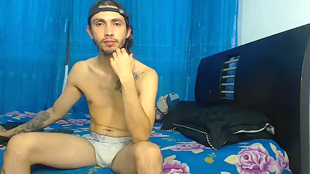 Snapshot of Hot_Sharks_ chatting on 28, 10, 2025 Hot Sharks online show from 28, 10, 2025