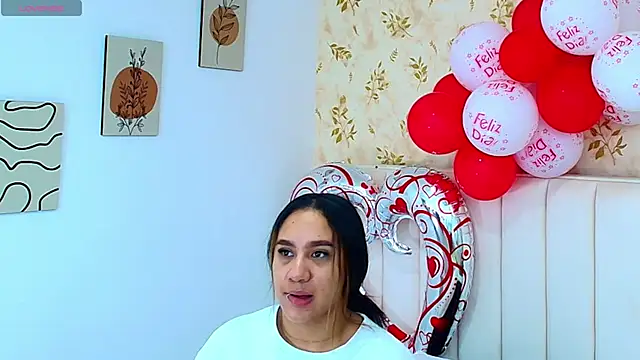 Sara Desire online show from 17, 2, 2025
