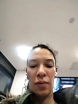 Snapshot of rebekka_simpson chatting on 4, 3, 2025 rebekka simpson online show from 4, 3, 2025