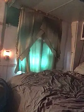 allissonw13 online show from 6, 2, 2025