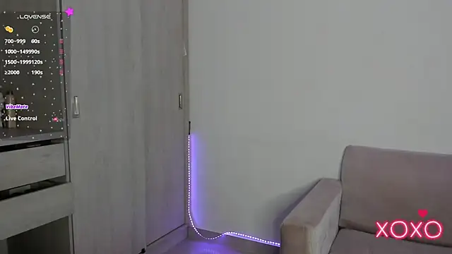 Lilacutte  online show from 24, 10, 2025