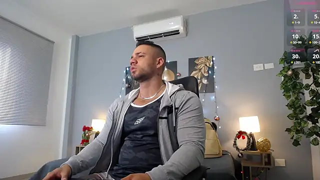 Snapshot of JeremyLowe chatting on 18, 12, 2024 JeremyLowe online show from 18, 12, 2024