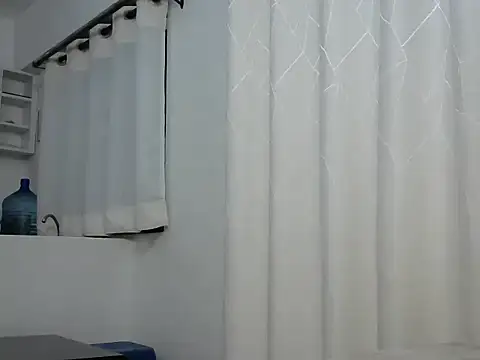 Snapshot of hottgirlval chatting on 27, 4, 2026 hottgirlval online show from 27, 4, 2026