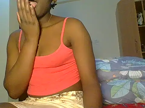 Snapshot of babygal06 chatting on 16, 10, 2025 babygal06 online show from 16, 10, 2025