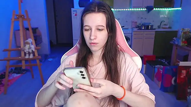 Snapshot of ur_kitty__ chatting on 3, 6, 2026 ur kitty online show from 3, 6, 2026