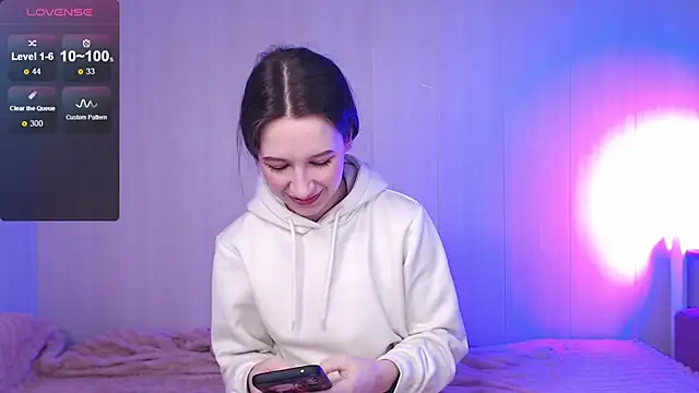 ur kitty   online show from 14, 12, 2025