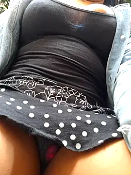 Bella keny online show from 4, 11, 2025