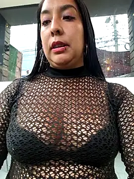 Snapshot of Bella_keny chatting on 7, 5, 2026 Bella keny online show from 7, 5, 2026