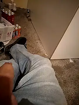 A man in public online show from 24, 9, 2025