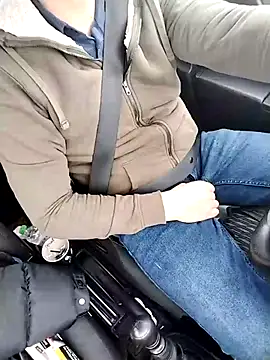 A man in public online show from 7, 1, 2026