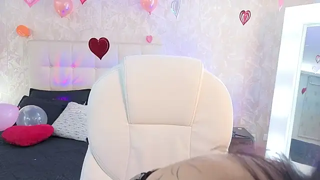 cute hollywood online show from 23, 2, 2026