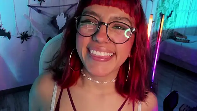 cute hollywood online show from 2, 11, 2025