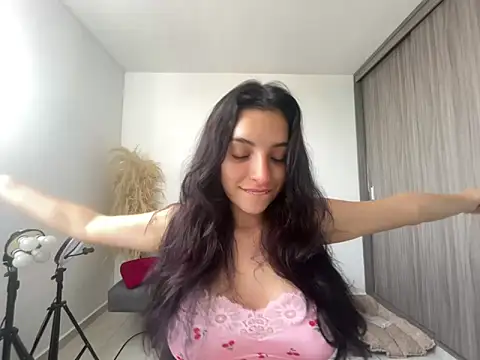 Snapshot of dakota_le chatting on 6, 6, 2026 dakota le online show from 6, 6, 2026