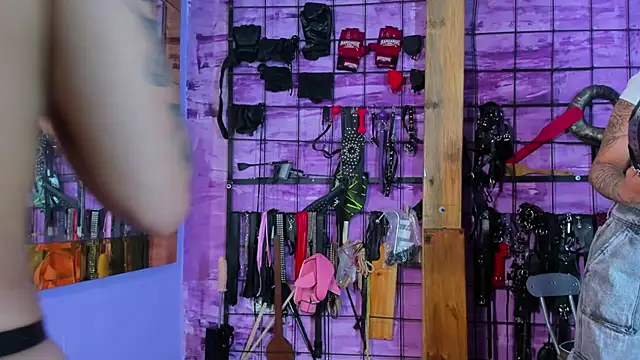 alexia aitanaa  online show from 10, 2, 2026