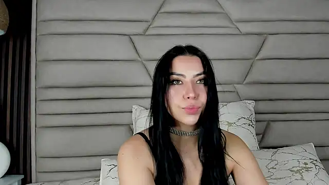 Snapshot of AudreyElla chatting on 5, 7, 2026 AudreyElla online show from 5, 7, 2026