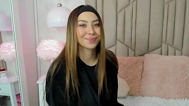 AudreyElla online show from 16, 1, 2025