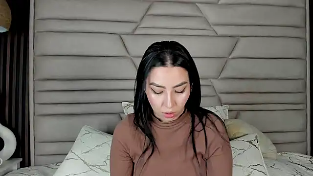 Snapshot of AudreyElla chatting on 2, 7, 2026 AudreyElla online show from 2, 7, 2026