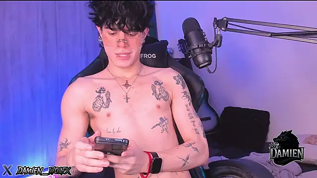 Snapshot of cinnamon_boyxxx chatting on 25, 9, 2025 cinnamon boyxxx online show from 25, 9, 2025