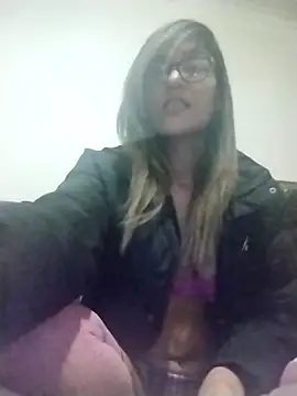 Snapshot of karmicQueen669 chatting on 14, 5, 2026 karmicQueen669 online show from 14, 5, 2026