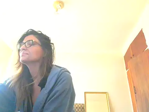Snapshot of karmicQueen669 chatting on 22, 7, 2026 karmicQueen669 online show from 22, 7, 2026
