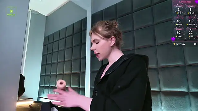 DanielPaige  online show from 8, 2, 2026