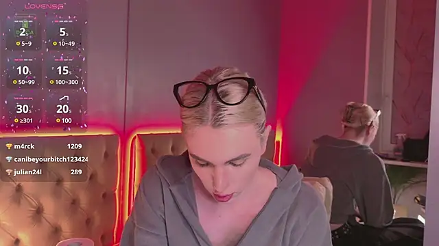 DanielPaige  online show from 6, 2, 2025